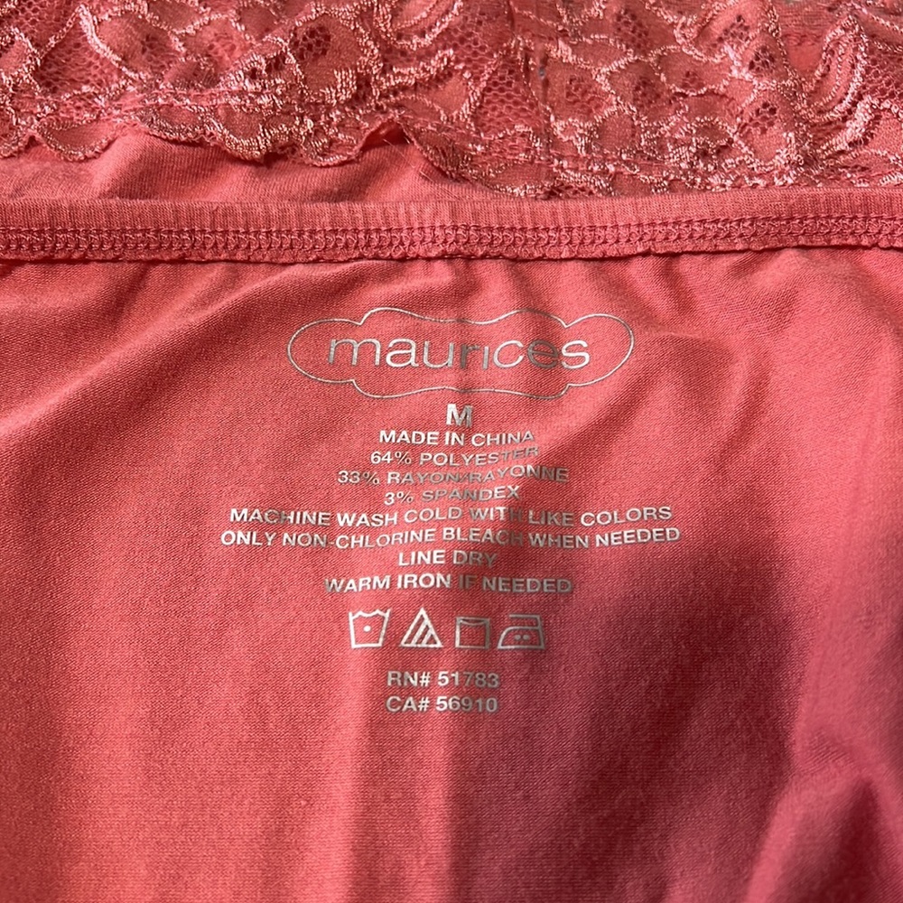 Tank tops - Picture 7 of 9